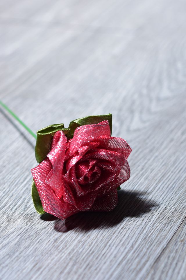 Cómo hacer flores de tela